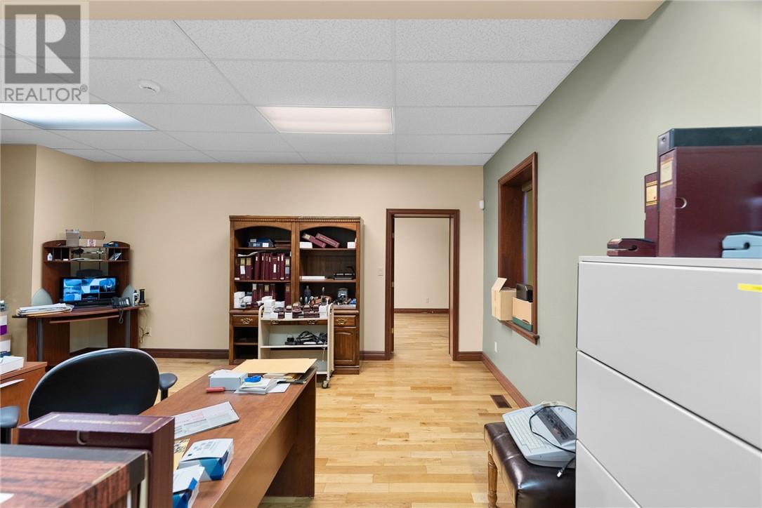 11 Elgin Street, Sudbury, Ontario  P3C 5B4 - Photo 70 - 2125041
