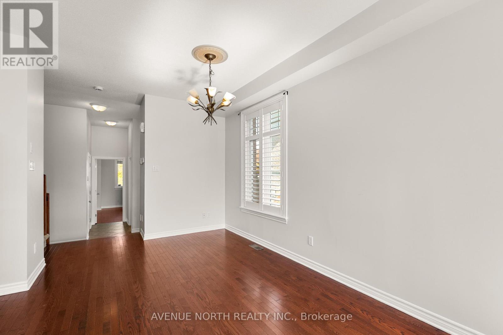 108 Hillman Marsh Way, Ottawa, Ontario  K1T 0B1 - Photo 19 - X12446462