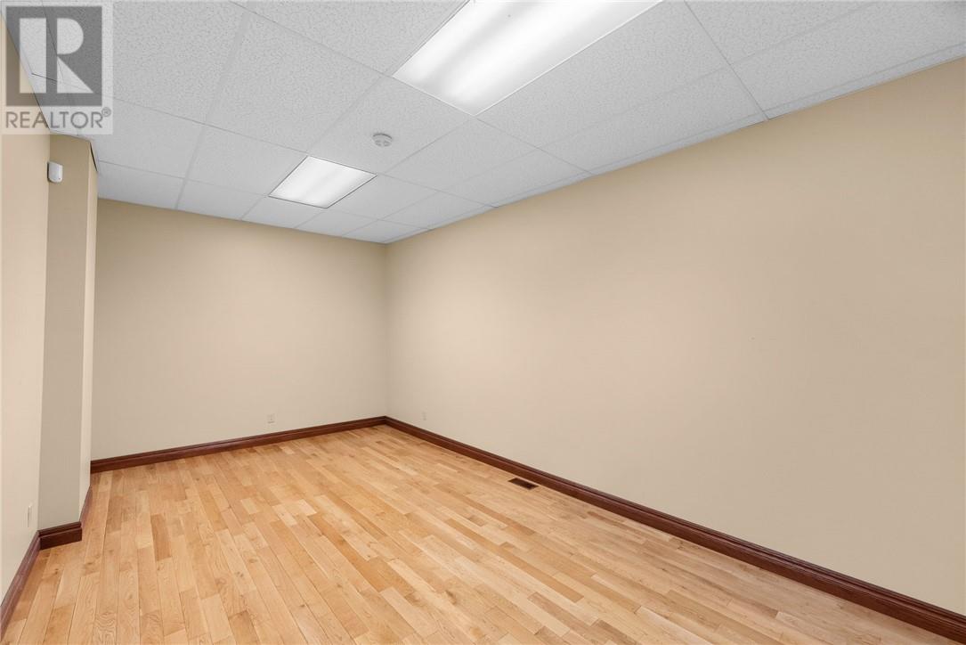 11 Elgin Street, Sudbury, Ontario  P3C 5B4 - Photo 73 - 2125041