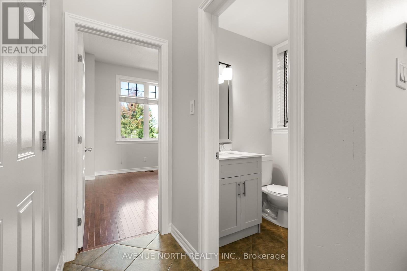 108 Hillman Marsh Way, Ottawa, Ontario  K1T 0B1 - Photo 20 - X12446462