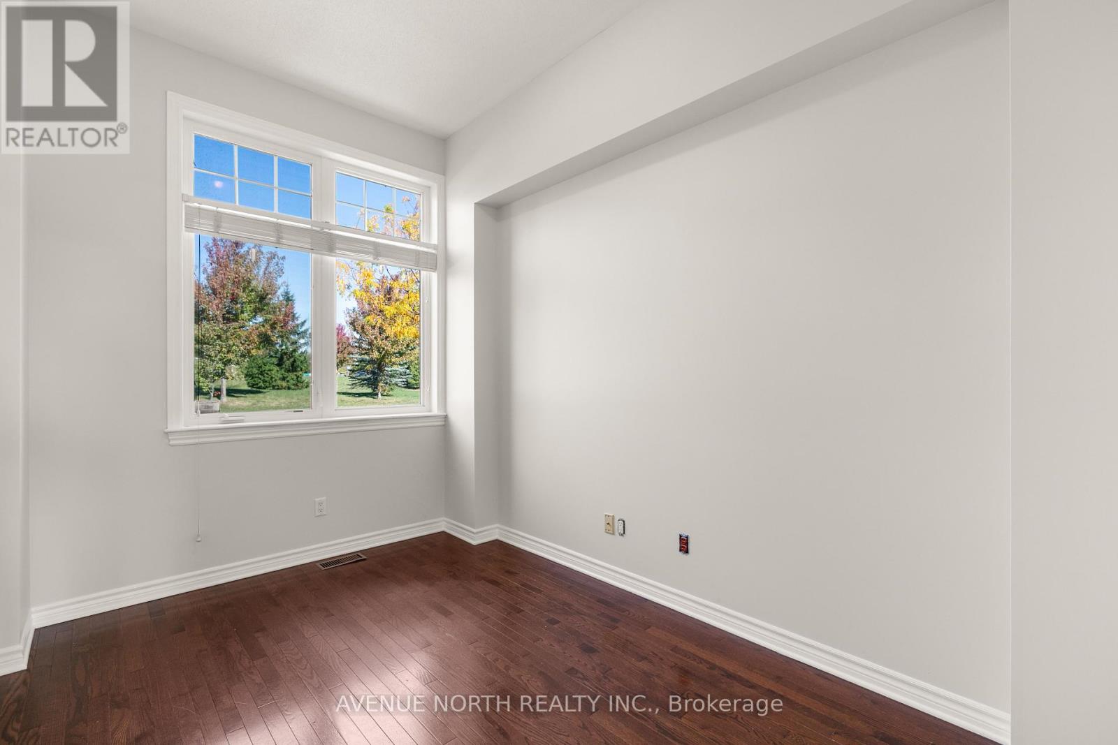 108 Hillman Marsh Way, Ottawa, Ontario  K1T 0B1 - Photo 21 - X12446462