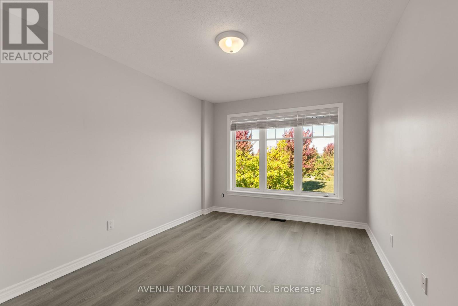 108 Hillman Marsh Way, Ottawa, Ontario  K1T 0B1 - Photo 37 - X12446462