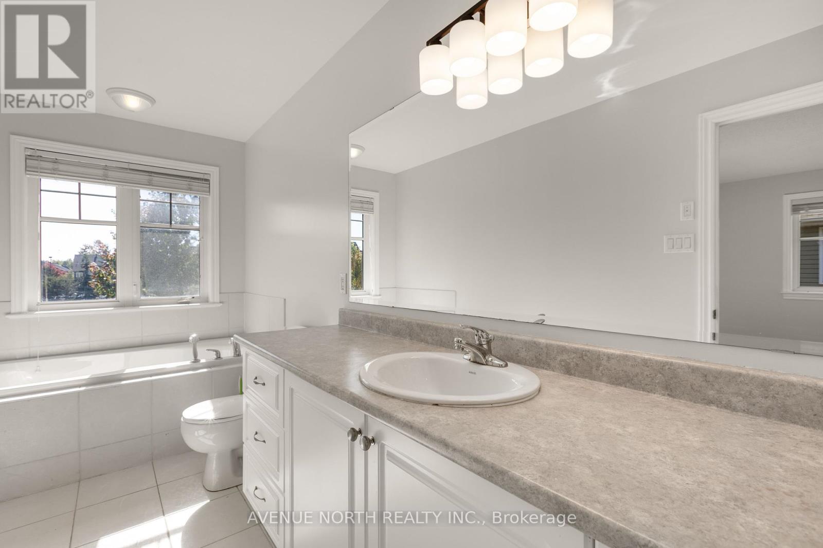 108 Hillman Marsh Way, Ottawa, Ontario  K1T 0B1 - Photo 32 - X12446462