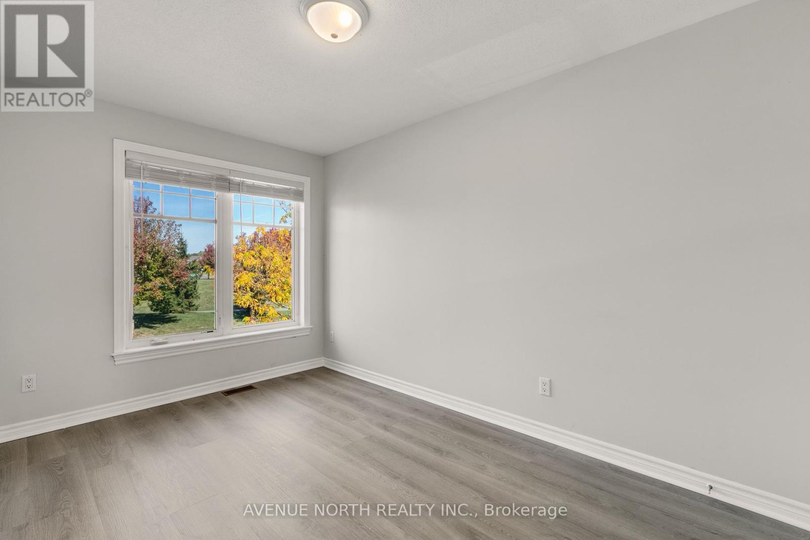 108 Hillman Marsh Way, Ottawa, Ontario  K1T 0B1 - Photo 35 - X12446462