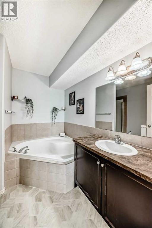 168 Royal Oak Terrace Nw, Calgary, Alberta  T3G 6A6 - Photo 23 - A2262301