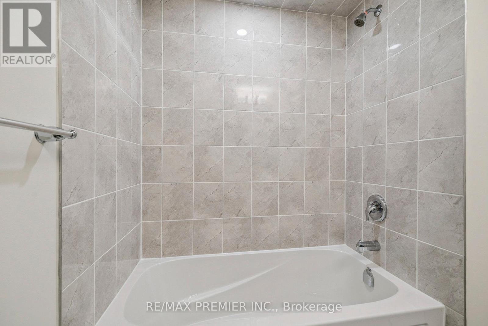 38 Cherry Hill Lane, Barrie, Ontario  L4N 6K7 - Photo 35 - S12392639