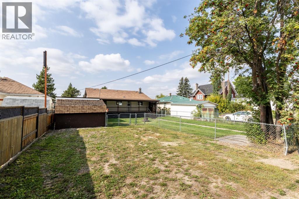 4408 50 Avenue, Innisfail, Alberta  T4G 1M4 - Photo 10 - A2257947
