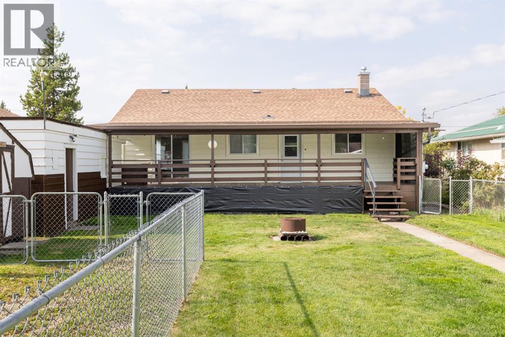 4408 50 Avenue, Innisfail, Alberta  T4G 1M4 - Photo 5 - A2257947