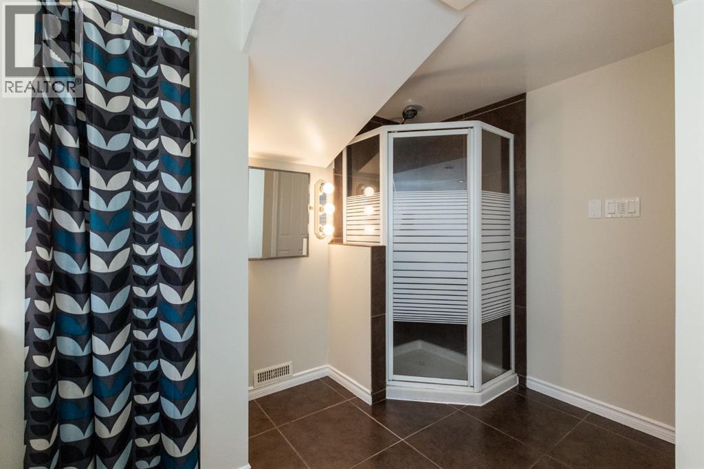 4408 50 Avenue, Innisfail, Alberta  T4G 1M4 - Photo 42 - A2257947