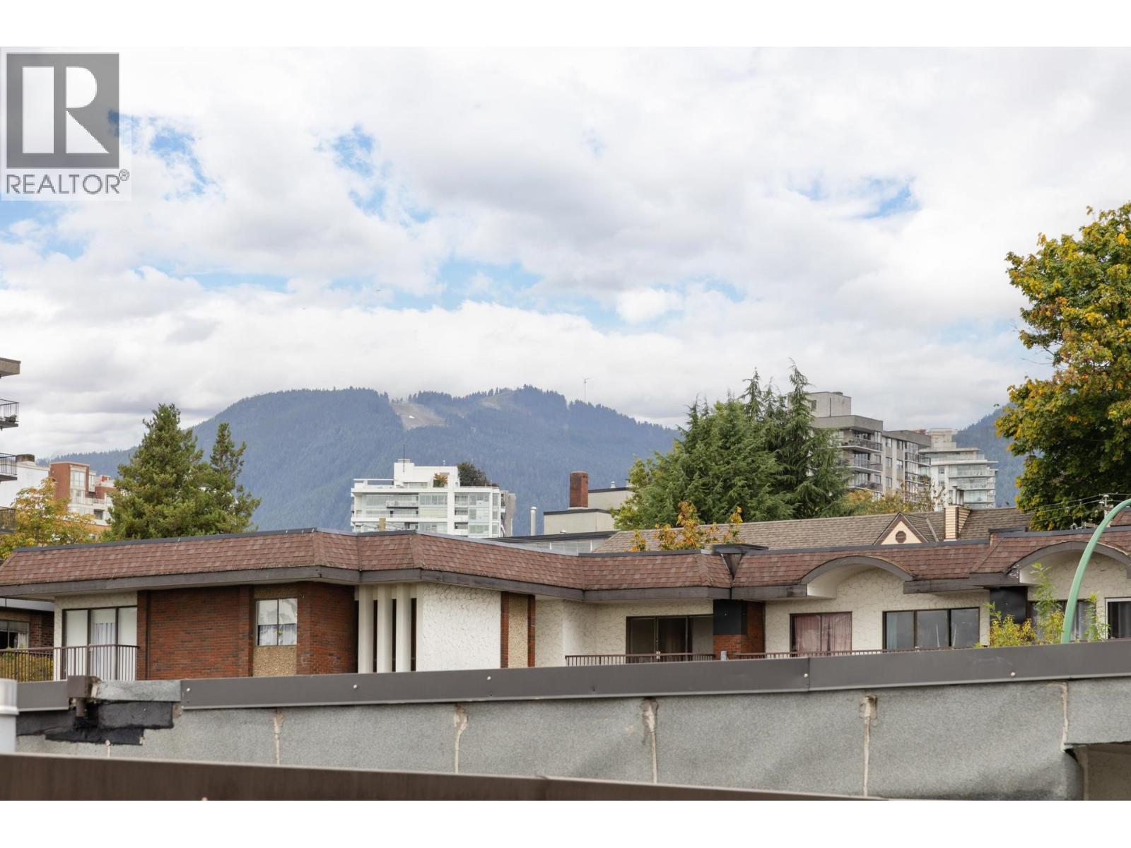 211 155 E 5th Street, North Vancouver, British Columbia  V7L 1L3 - Photo 29 - R3055213