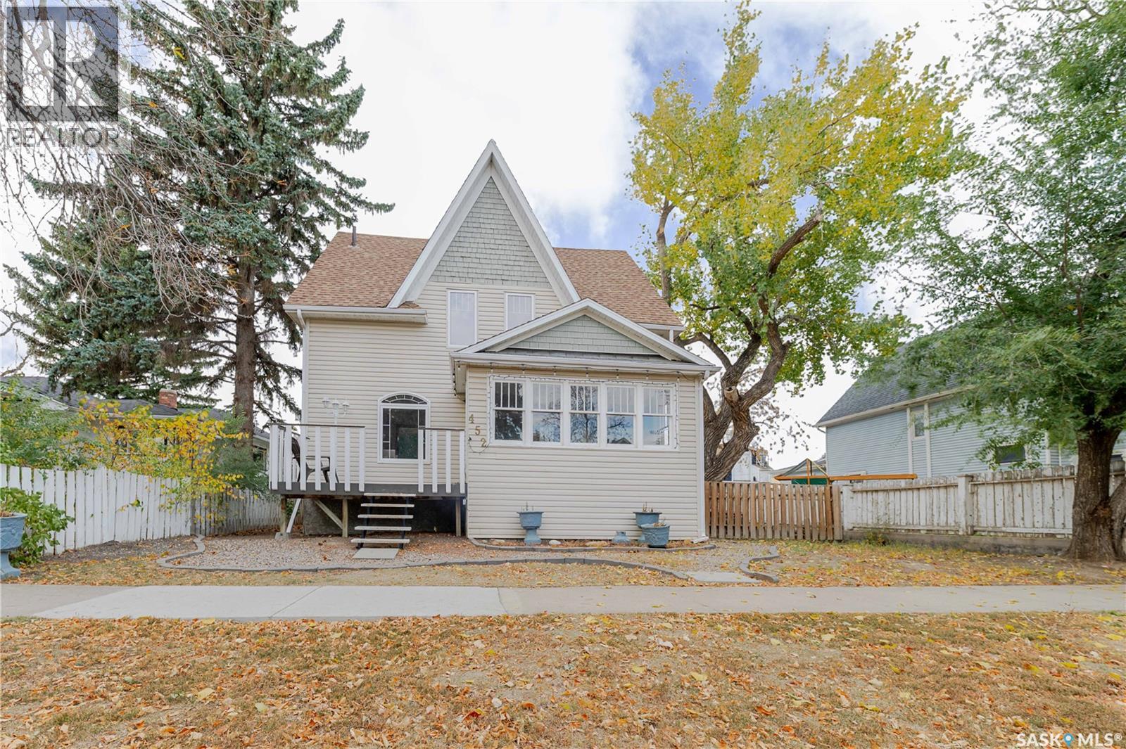 452 Stadacona Street E, Moose Jaw, Saskatchewan  S6H 0J8 - Photo 1 - SK020184