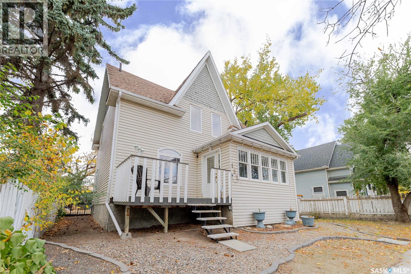 452 Stadacona Street E, Moose Jaw, Saskatchewan  S6H 0J8 - Photo 3 - SK020184