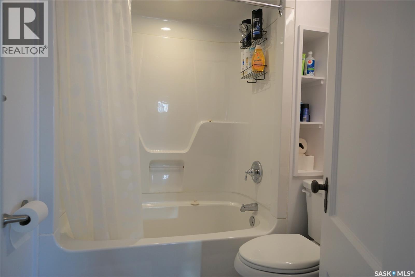 710 Railway Avenue, Milestone, Saskatchewan  S0G 3L0 - Photo 14 - SK020181