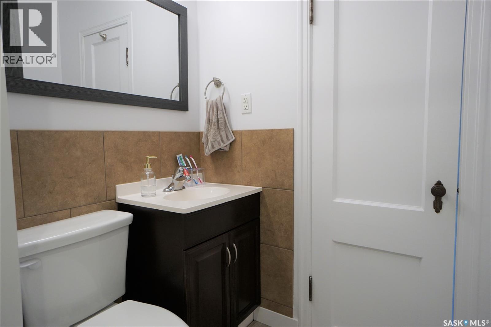 710 Railway Avenue, Milestone, Saskatchewan  S0G 3L0 - Photo 15 - SK020181