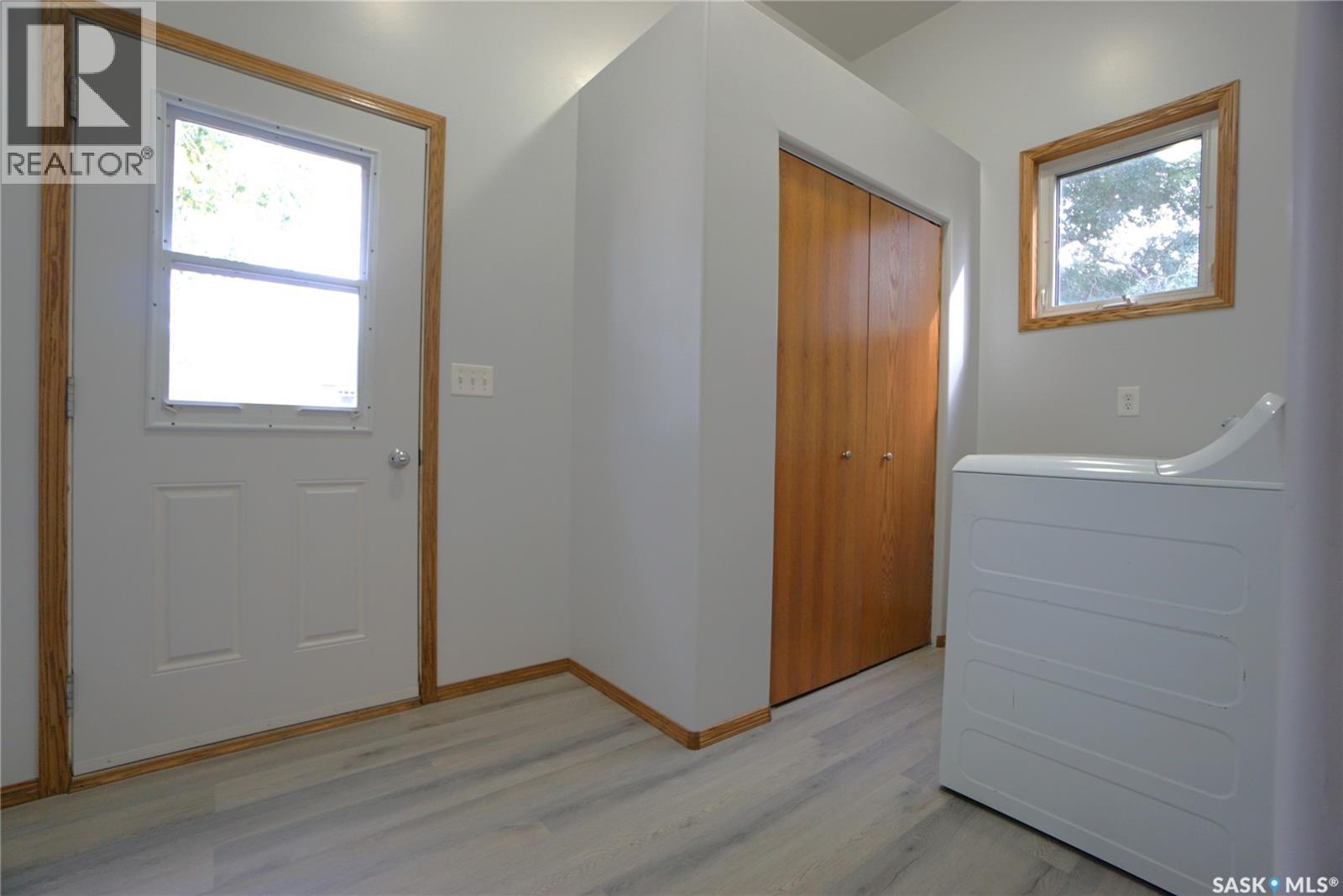 710 Railway Avenue, Milestone, Saskatchewan  S0G 3L0 - Photo 20 - SK020181
