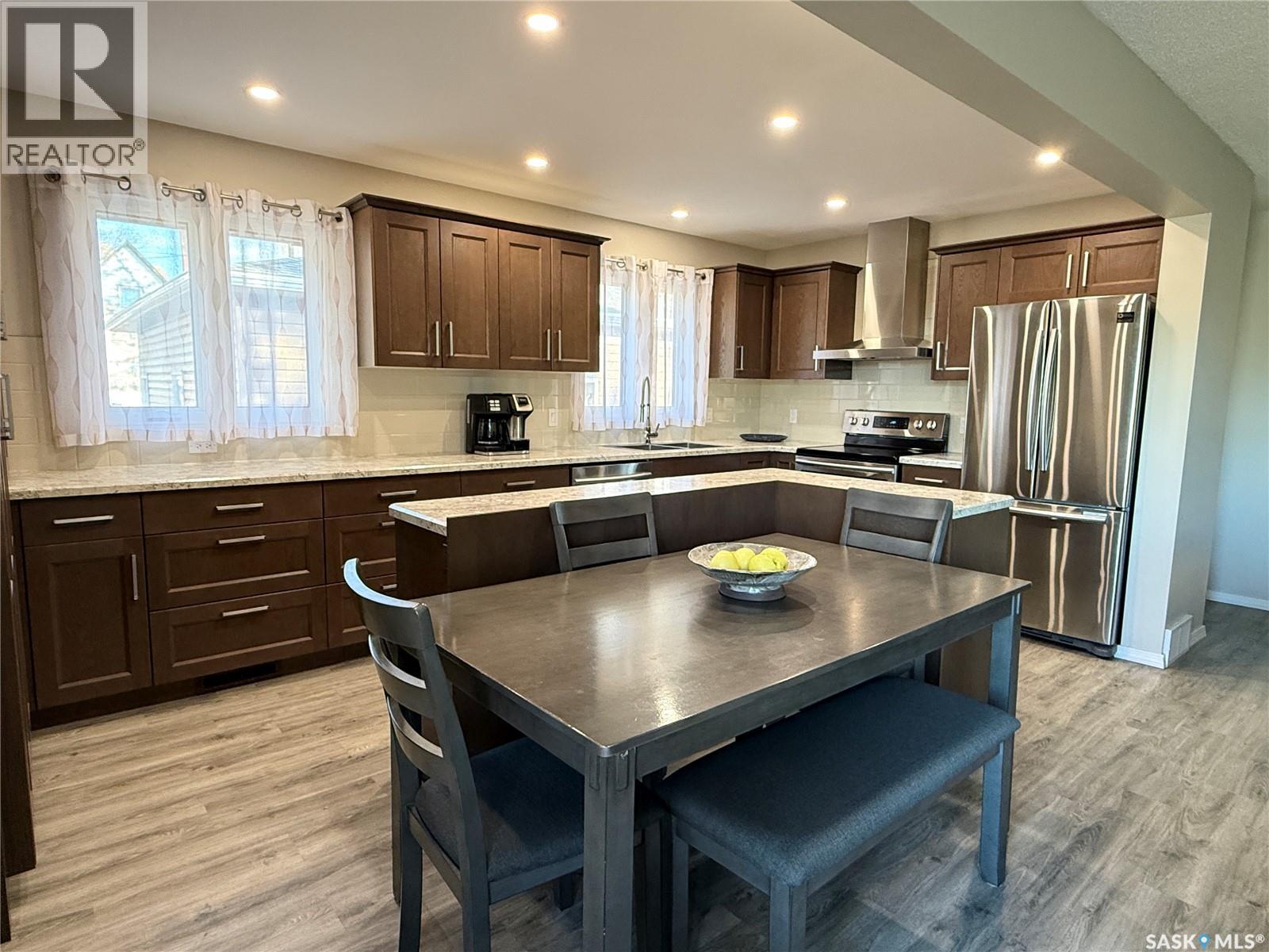304 Government Road S, Weyburn, Saskatchewan  S4H 2A8 - Photo 11 - SK020177