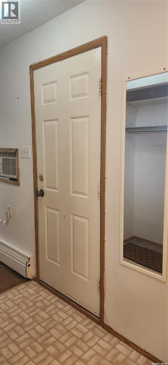 102-A 1350 Gordon Road, Moose Jaw, Saskatchewan  S6H 7K9 - Photo 2 - SK020126
