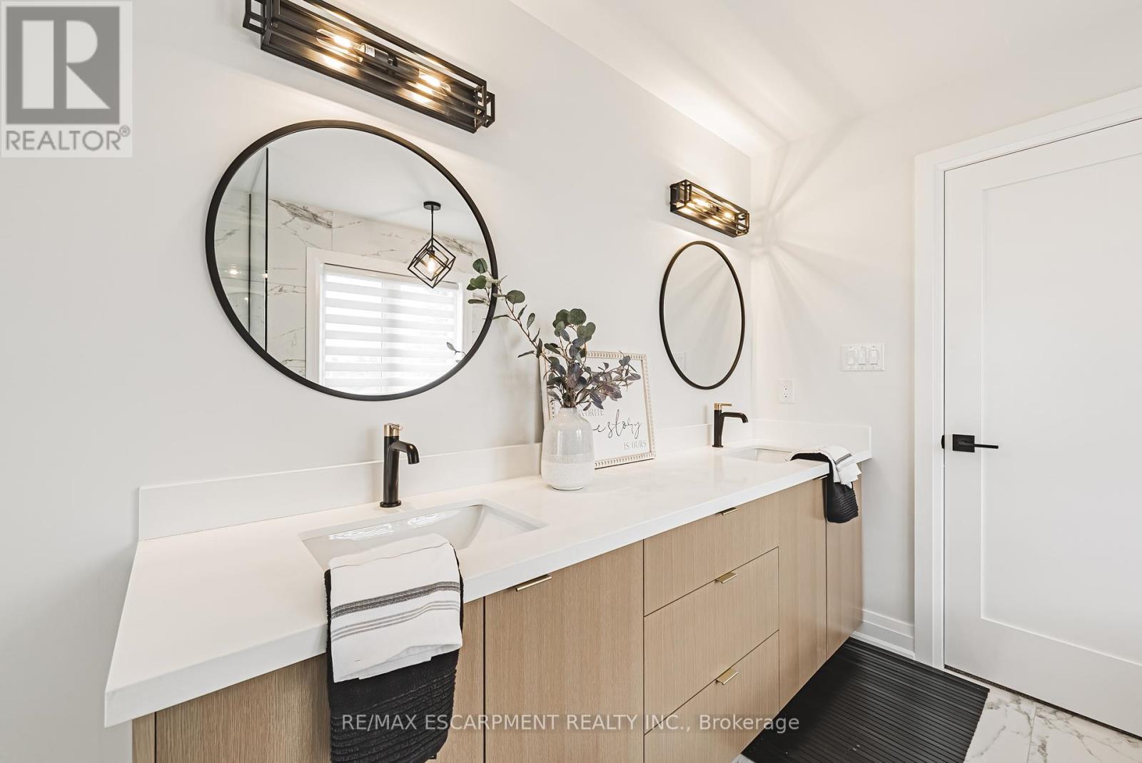 242 Kellogg Avenue, Hamilton, Ontario  L0R 1W0 - Photo 27 - X12446704
