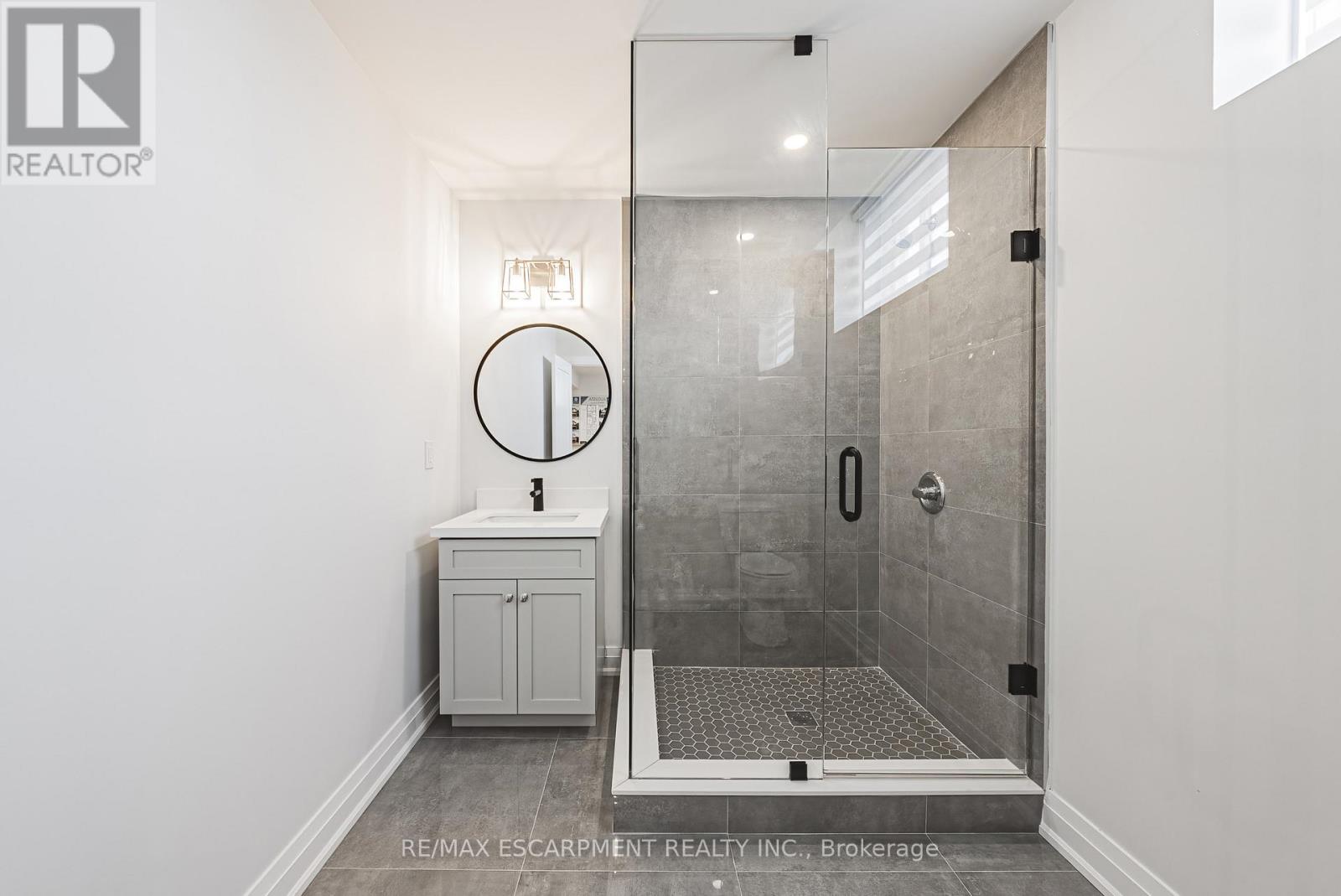 242 Kellogg Avenue, Hamilton, Ontario  L0R 1W0 - Photo 45 - X12446704