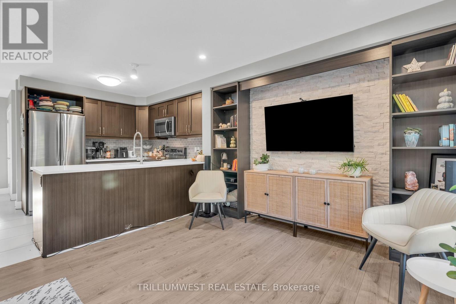 49 Meadowridge Street, Kitchener, Ontario  N2P 0E2 - Photo 15 - X12446719