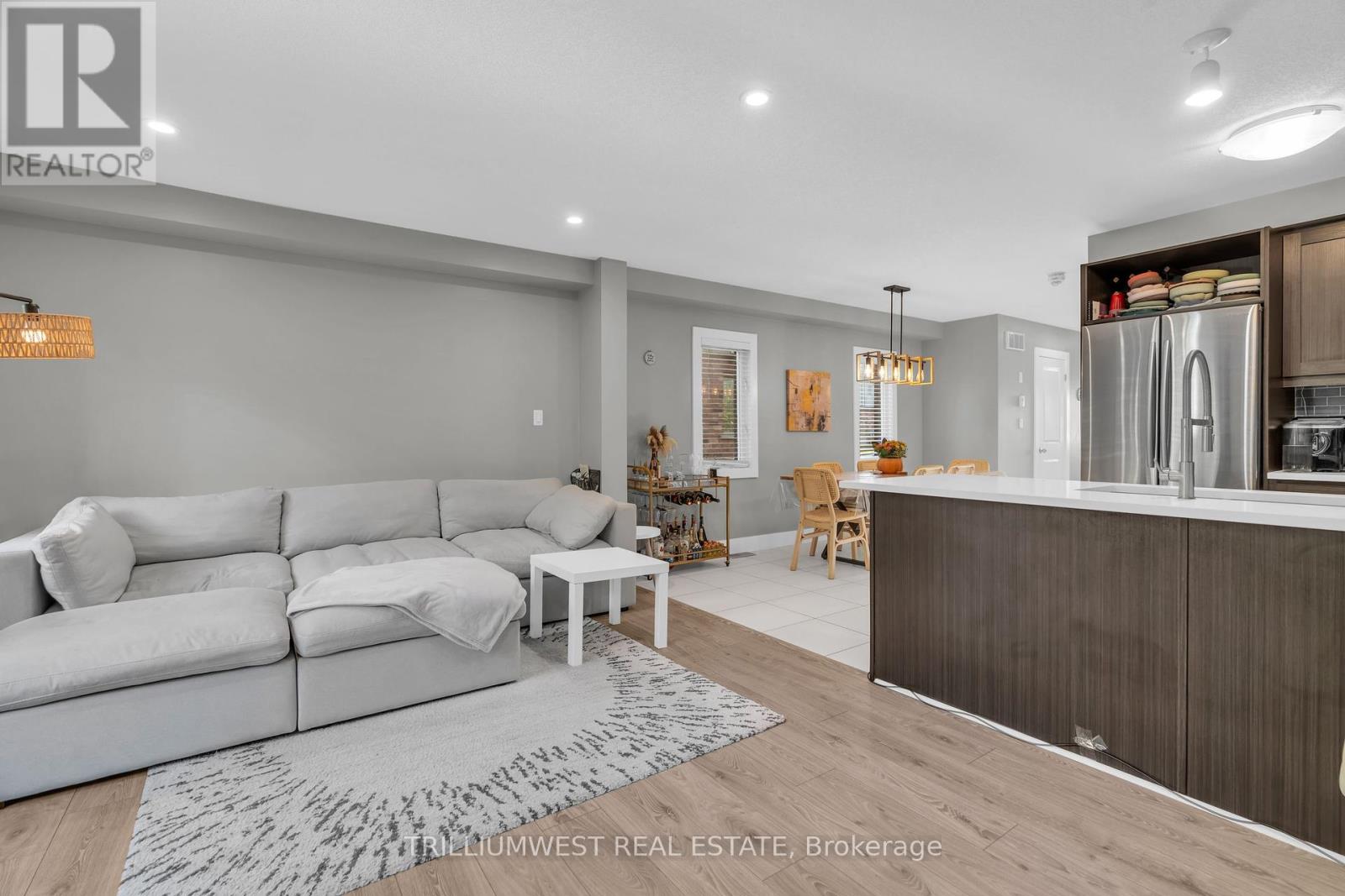 49 Meadowridge Street, Kitchener, Ontario  N2P 0E2 - Photo 16 - X12446719