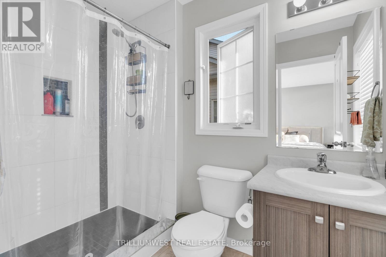 49 Meadowridge Street, Kitchener, Ontario  N2P 0E2 - Photo 21 - X12446719