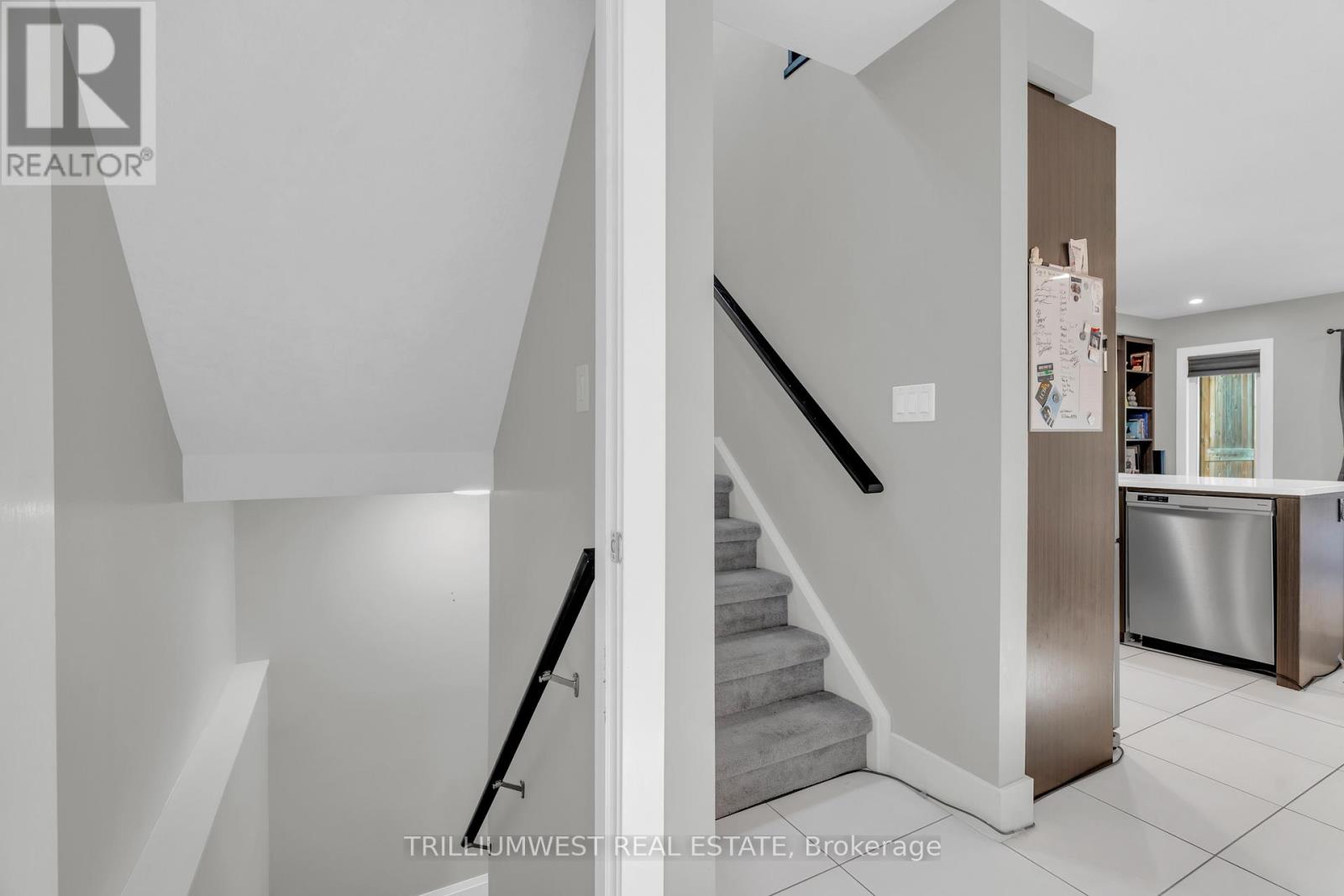 49 Meadowridge Street, Kitchener, Ontario  N2P 0E2 - Photo 28 - X12446719