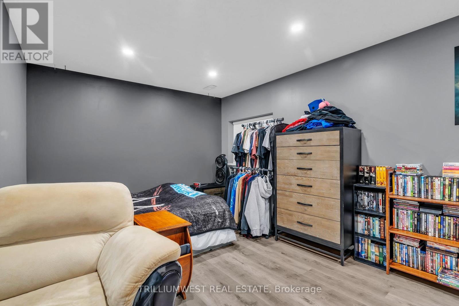 49 Meadowridge Street, Kitchener, Ontario  N2P 0E2 - Photo 30 - X12446719