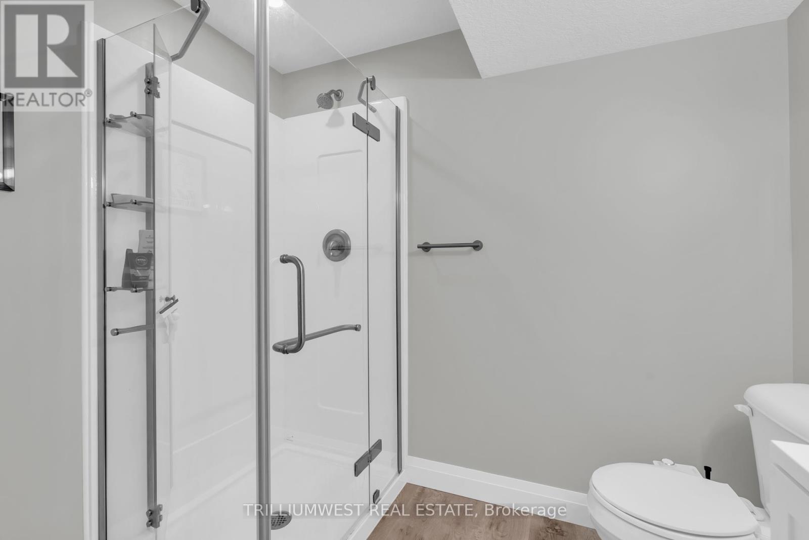 49 Meadowridge Street, Kitchener, Ontario  N2P 0E2 - Photo 34 - X12446719
