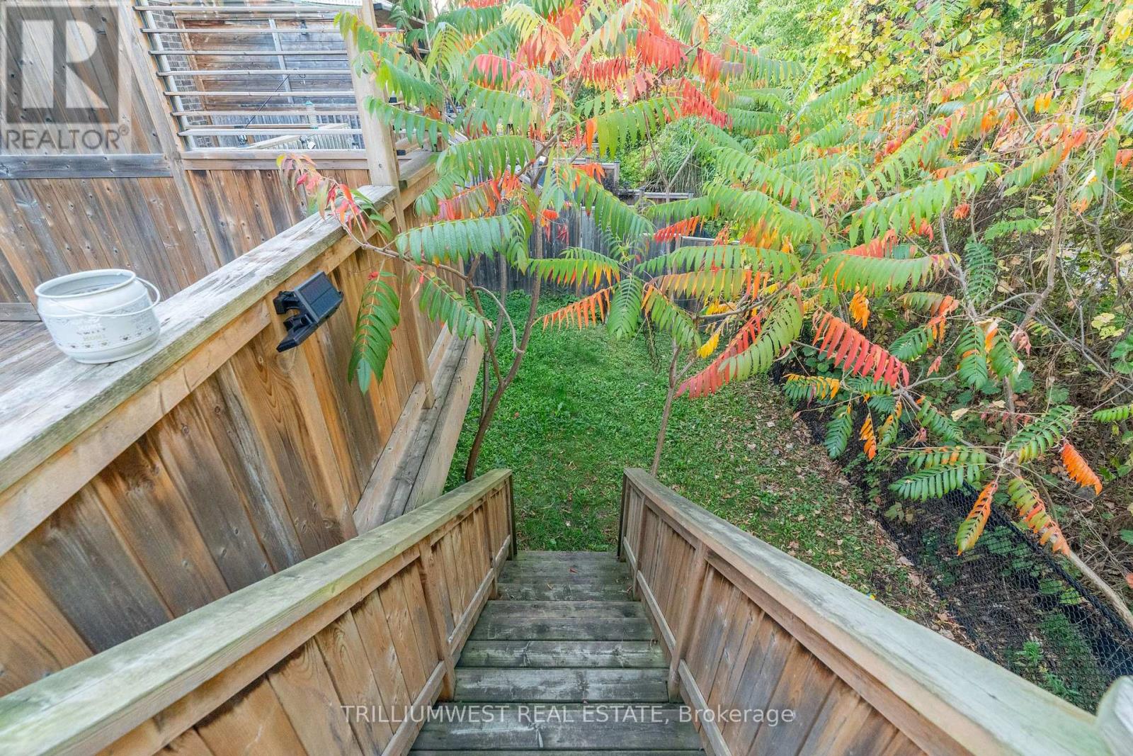 49 Meadowridge Street, Kitchener, Ontario  N2P 0E2 - Photo 38 - X12446719