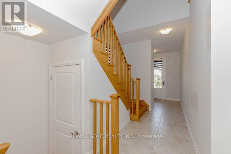 164 Silverwood Crescent, Woodstock, Ontario  N4T 0M6 - Photo 5 - X12446720