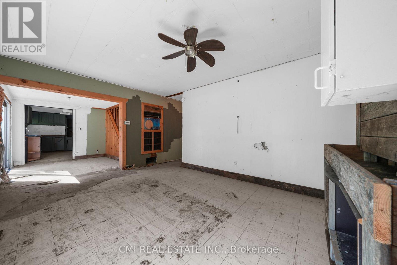 1093 South Lake Road, Minden Hills, Ontario  K0M 2K0 - Photo 11 - X12446722