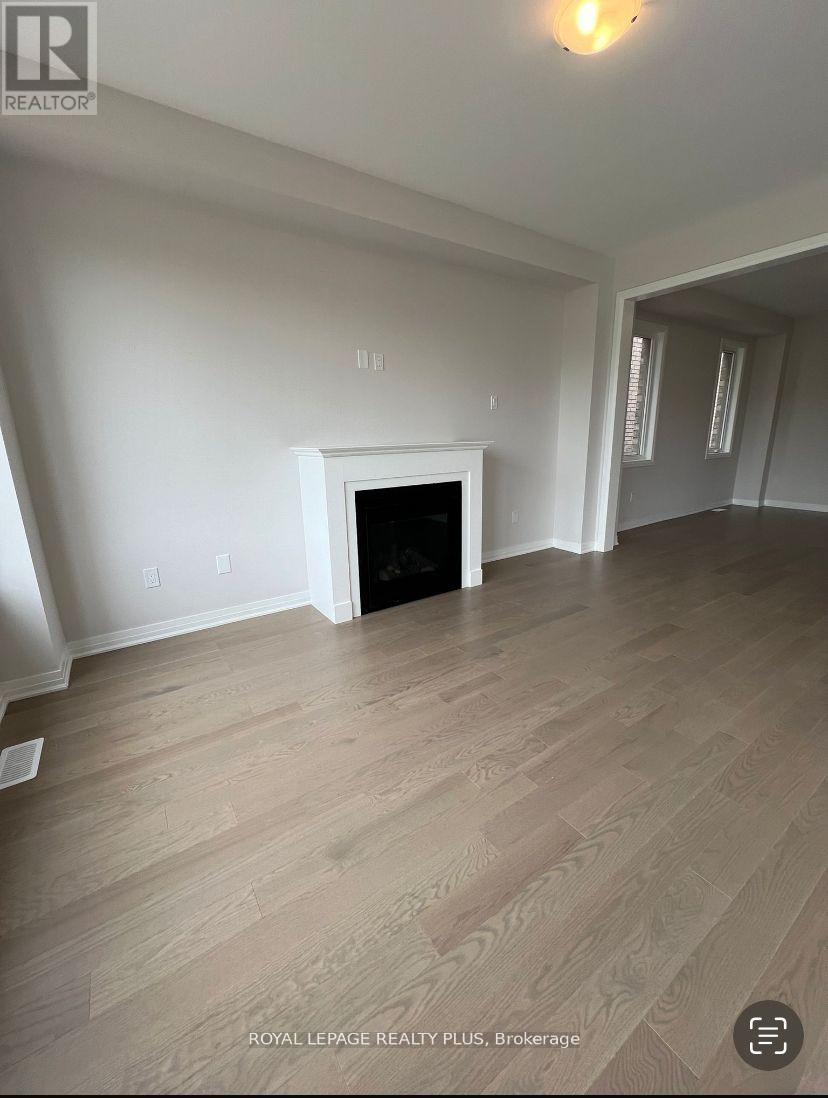249 Leslie Davis Street, North Dumfries, Ontario  N0B 1E0 - Photo 8 - X12446743
