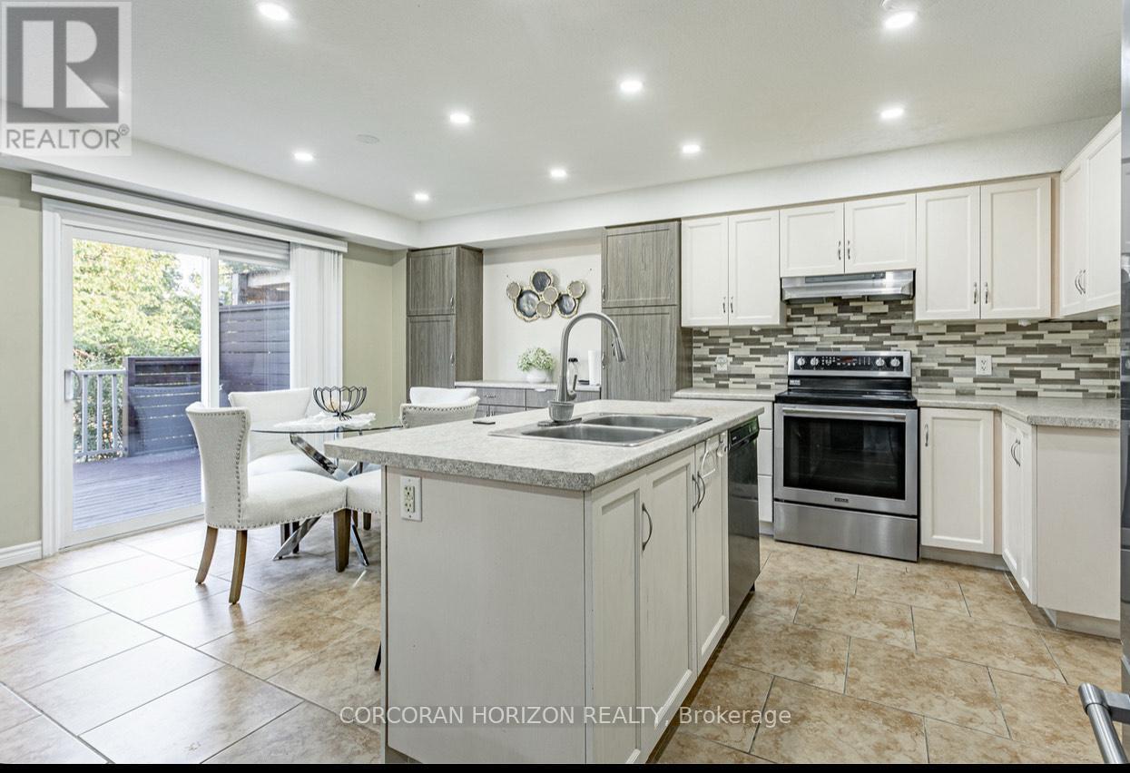 13 Ridgewood Court, Woodstock, Ontario  N4T 0E5 - Photo 5 - X12446771