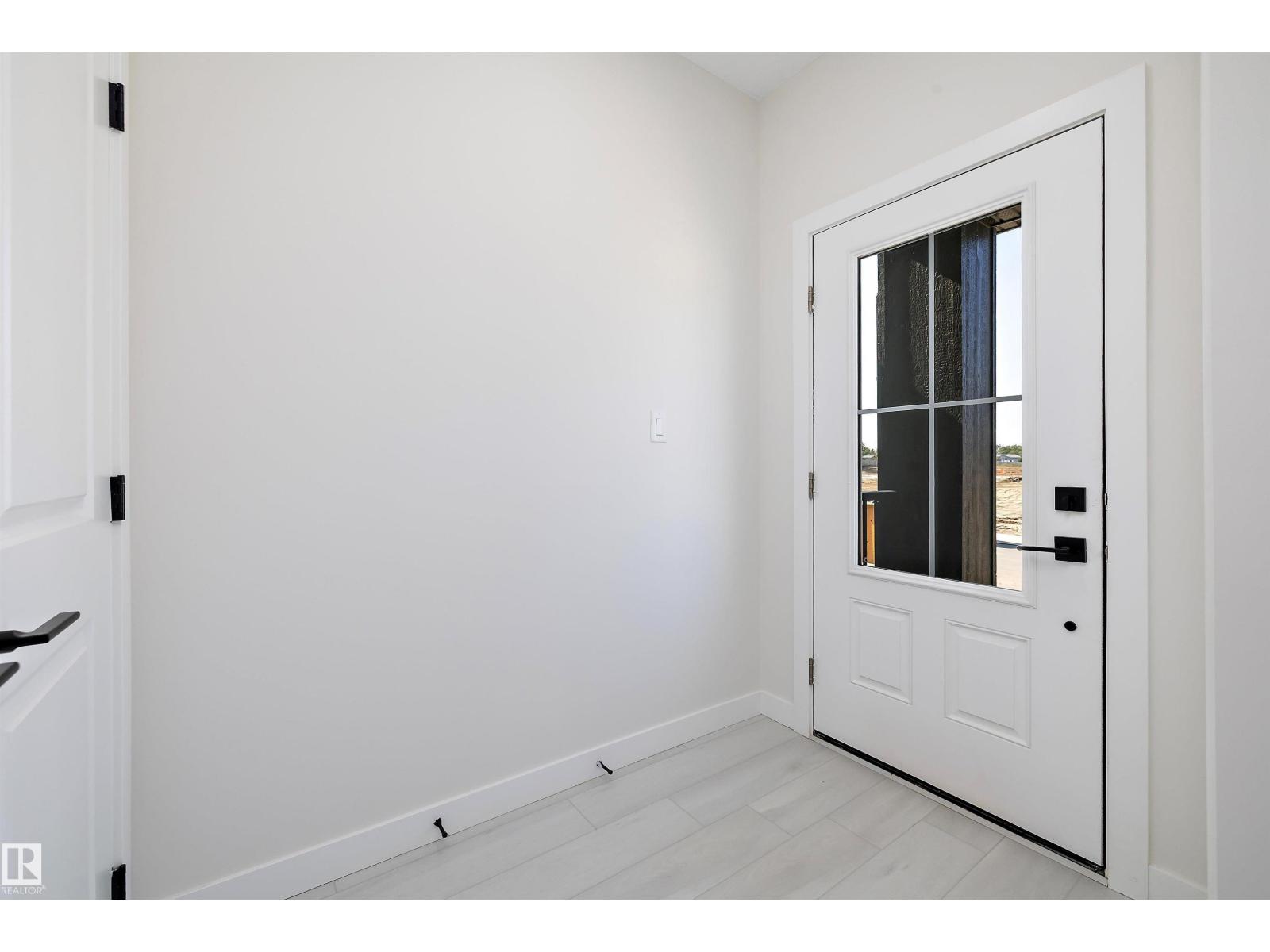 2113 Crossbill Ln Nw, Edmonton, Alberta  T5S 0W3 - Photo 3 - E4460996