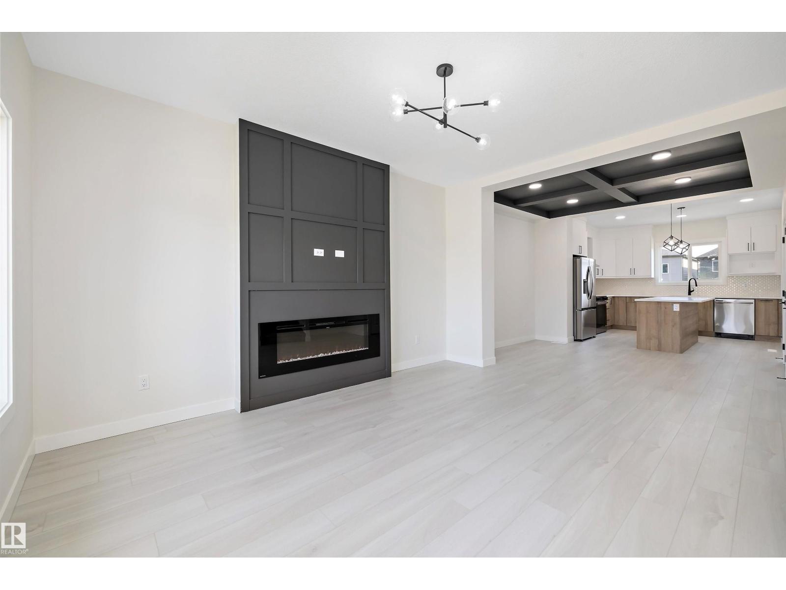 2113 Crossbill Ln Nw, Edmonton, Alberta  T5S 0W3 - Photo 5 - E4460996