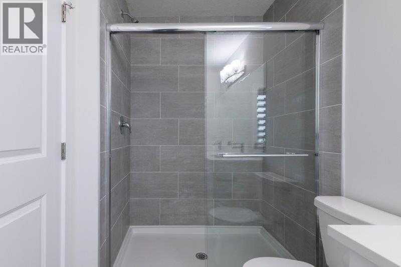 33 Walcrest Lane Se, Calgary, Alberta  T2X 4L4 - Photo 22 - A2257233