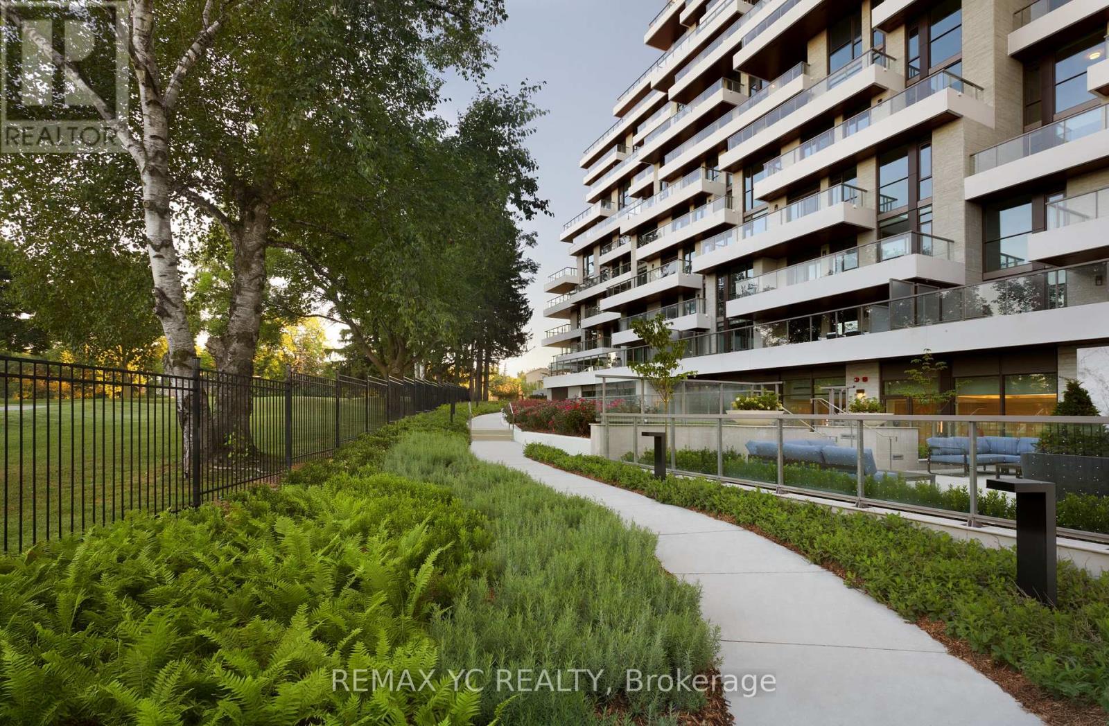 204 - 397 Royal Orchard Boulevard, Markham, Ontario  L3T 0H3 - Photo 9 - N12444478