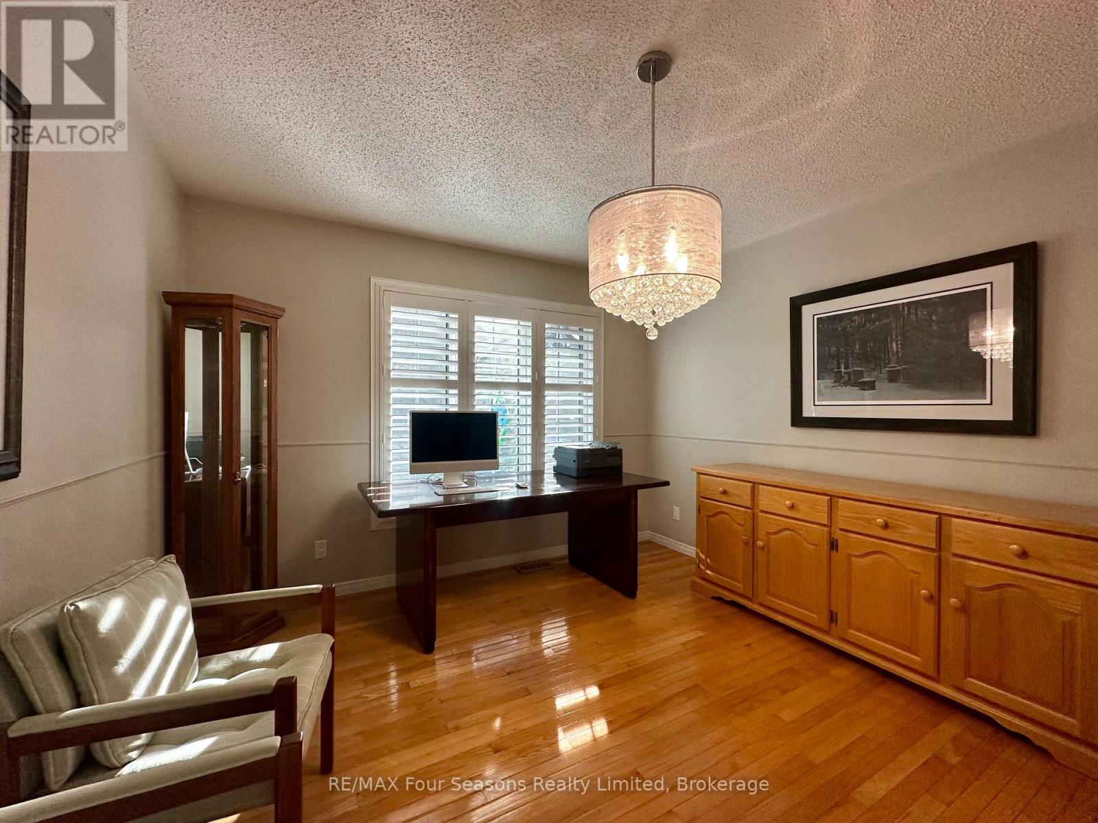 6853 Pine Plains Road, Adjala-Tosorontio, Ontario  L0M 1J0 - Photo 20 - N12446232