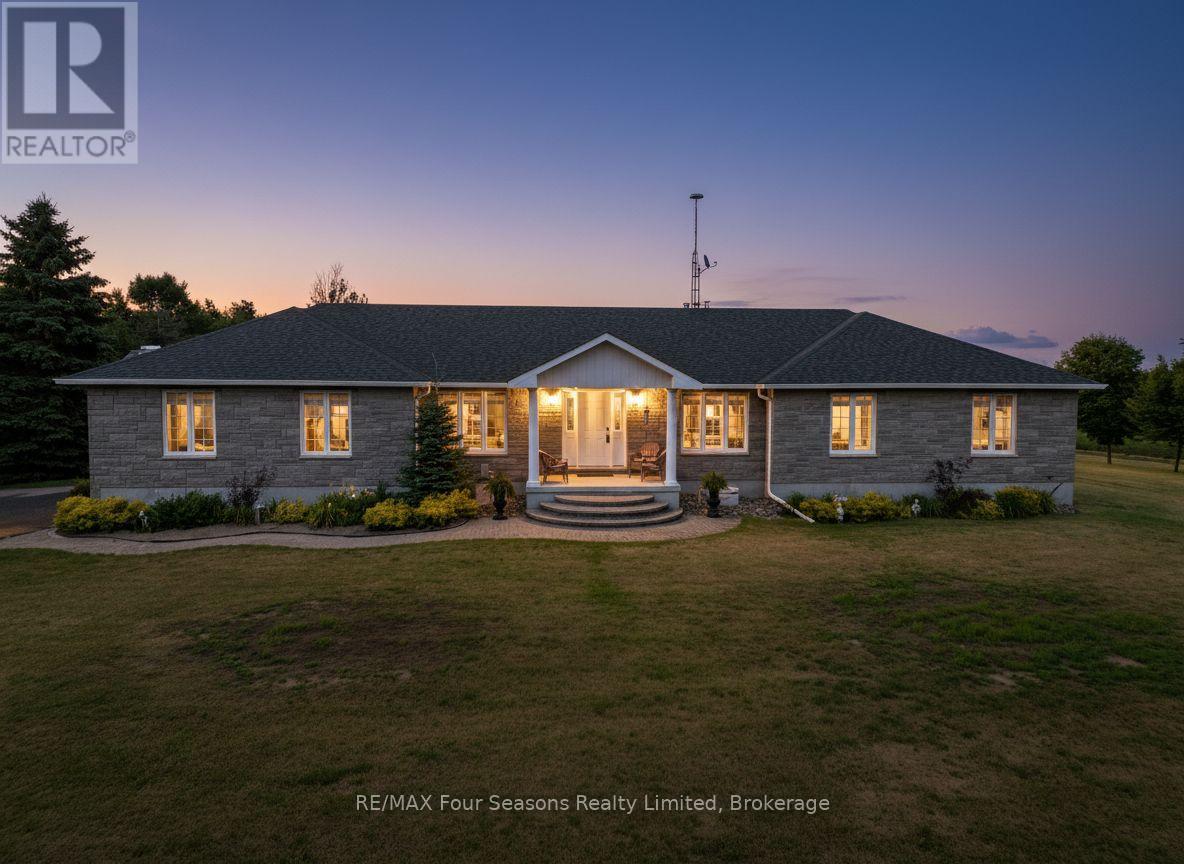 6853 Pine Plains Road, Adjala-Tosorontio, Ontario  L0M 1J0 - Photo 2 - N12446232