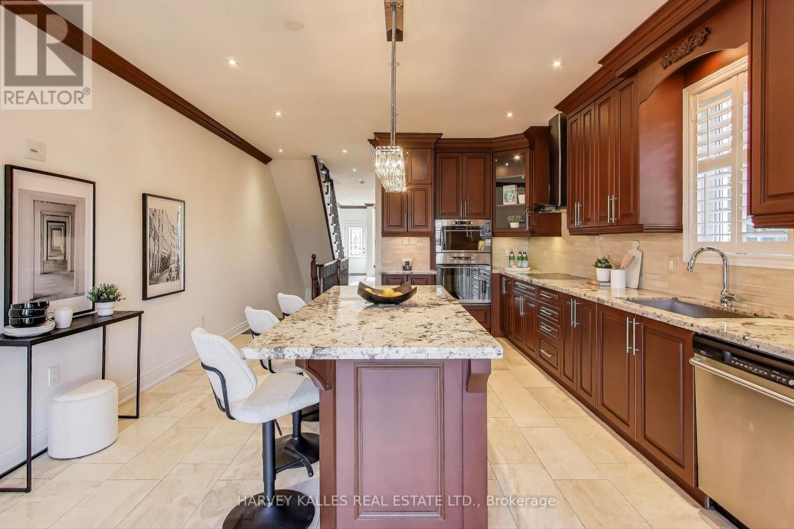 4 Corbett Avenue, Toronto, Ontario  M6N 1V1 - Photo 7 - W12446353