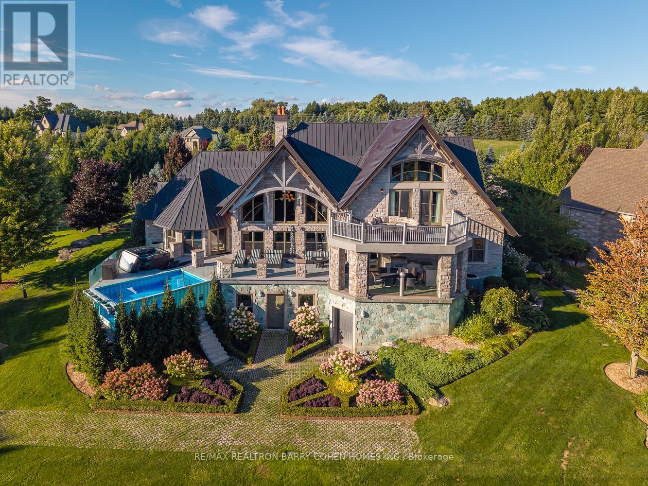 35 Daymond Drive, Puslinch, Ontario  N0B 2J0 - Photo 36 - X12446325