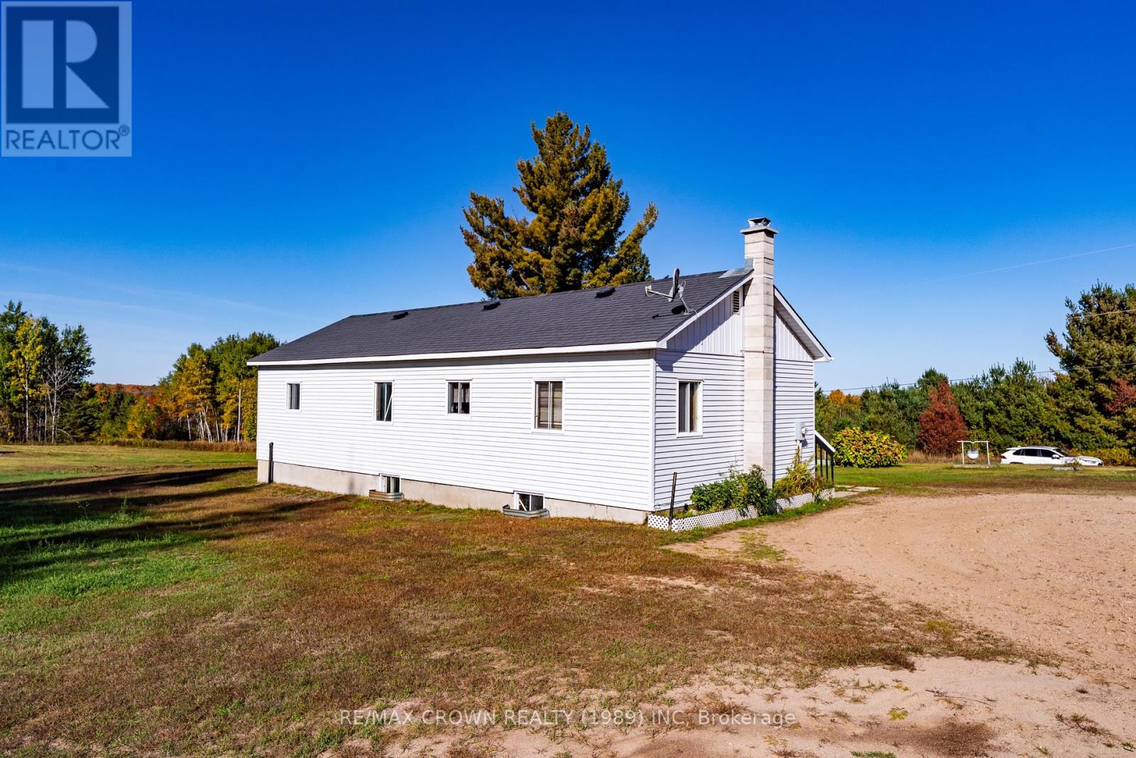 936 Laplante Road, Bonfield, Ontario  P0H 2E0 - Photo 27 - X12447003