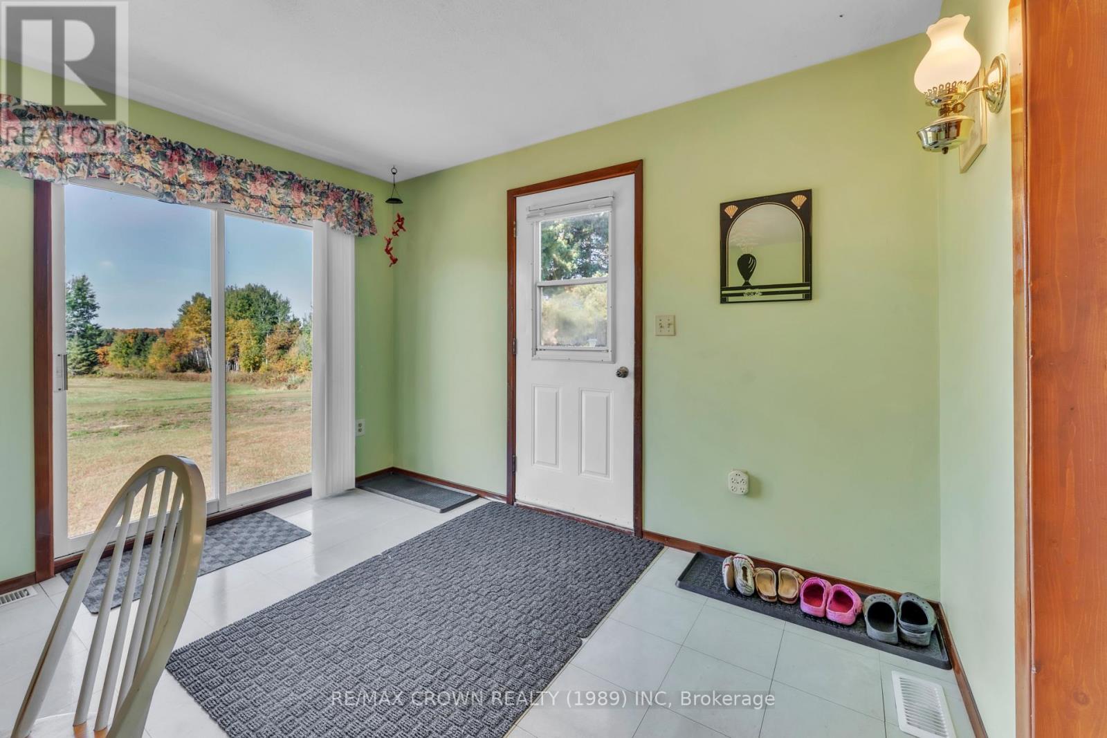 936 Laplante Road, Bonfield, Ontario  P0H 2E0 - Photo 4 - X12447003
