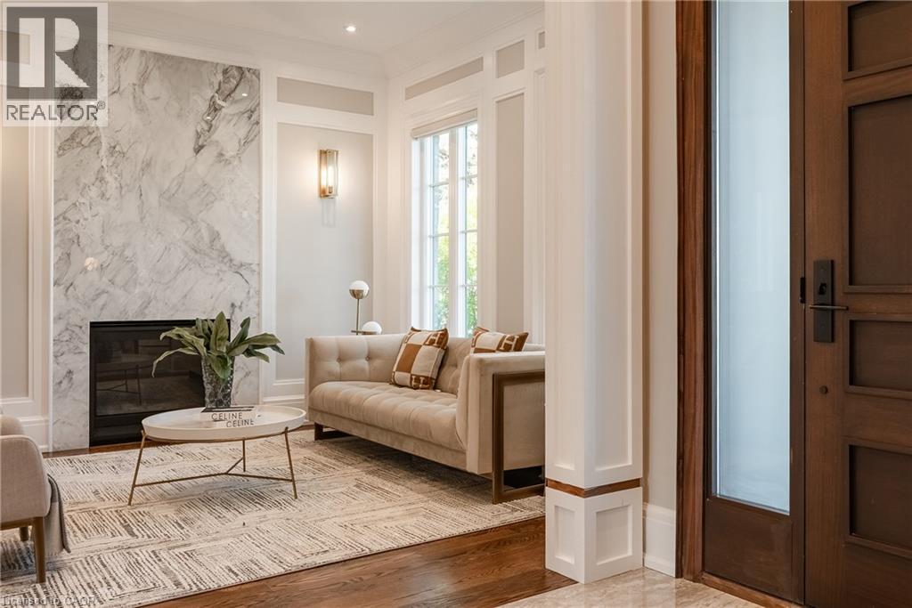 391 Sandhurst Drive, Oakville, Ontario  L6L 4L1 - Photo 4 - 40776684