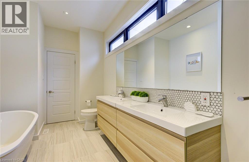 847 Stedwell Street, London, Ontario  N5Z 1L9 - Photo 31 - 40776513