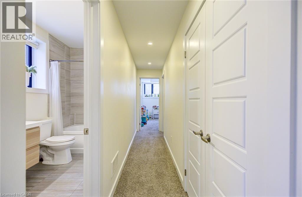 847 Stedwell Street, London, Ontario  N5Z 1L9 - Photo 37 - 40776513