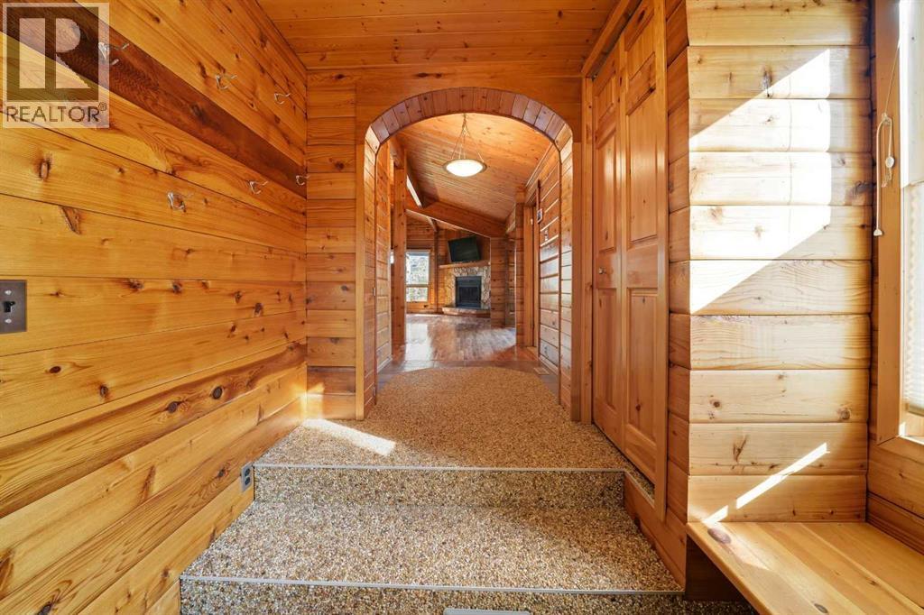 16 Rustic Crescent, Norglenwold, Alberta  T4S 1S5 - Photo 2 - A2261134