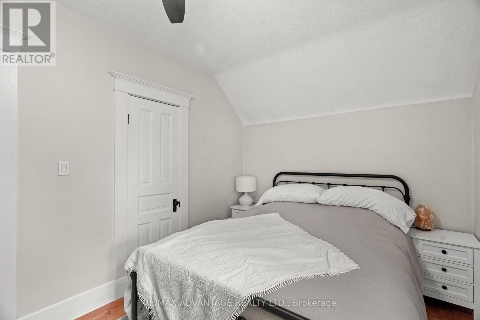 52 Beattie Avenue N, London East (East N), Ontario  N5W 2P2 - Photo 21 - X12447031