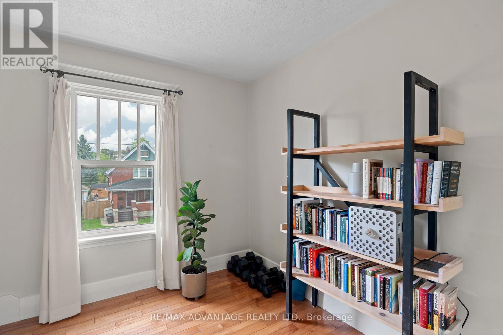 52 Beattie Avenue N, London East (East N), Ontario  N5W 2P2 - Photo 22 - X12447031